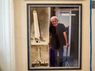 �L�esatta dicitura del farista � adesso assistente tecnico nautico� � afferma Serafino -: io lo sono diventato nel 1978 e nel 1987 ho preso il posto di mio padre a Bari, che era qui dal 1970�